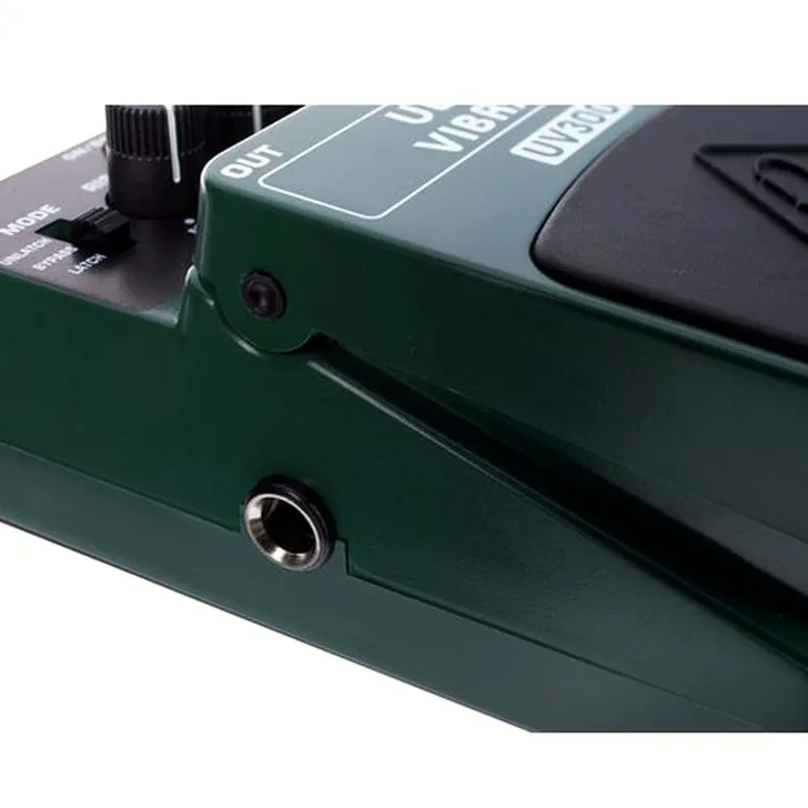 Behringer UV300 Ultra Vibrato Gitaarpedaal Review: Onze bevindingen