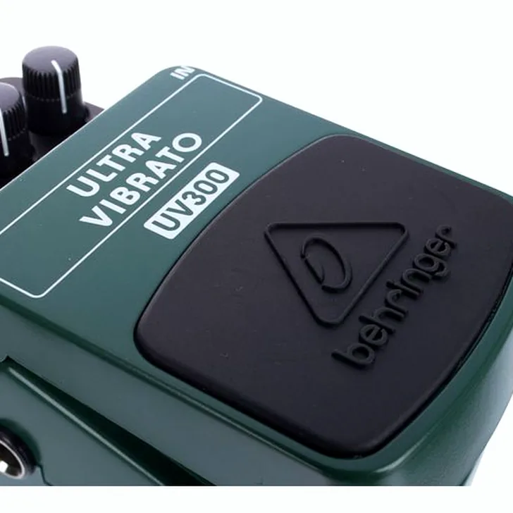 Behringer UV300 Ultra Vibrato Gitaarpedaal Review: Onze bevindingen