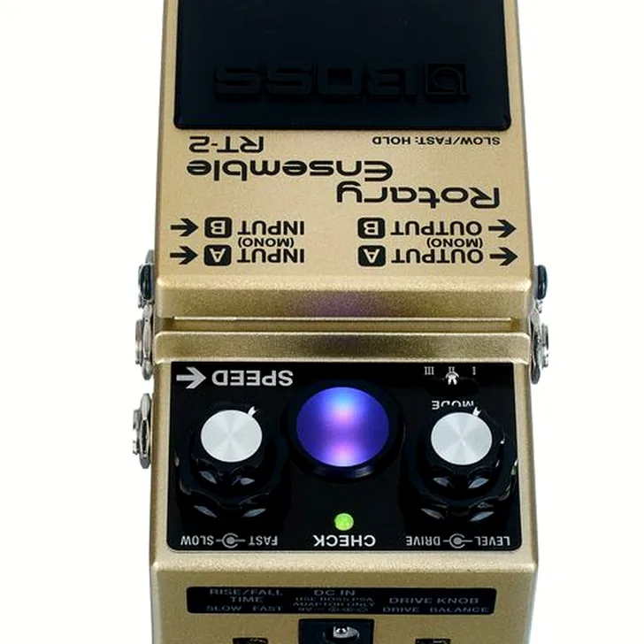 Boss RT-2 Rotary Ensemble Test: Onze ongezouten mening over dit effect