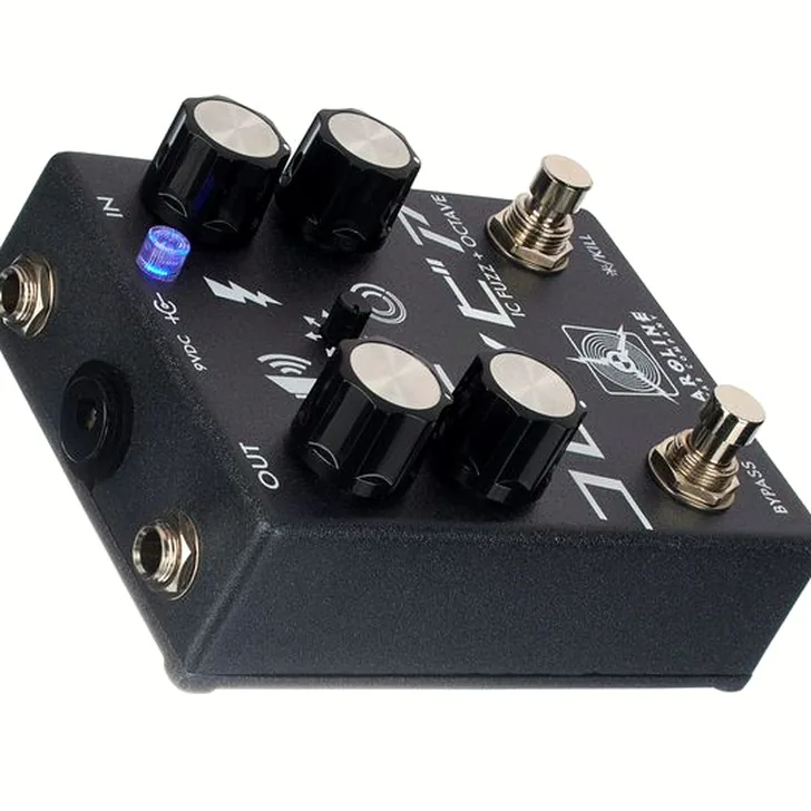 Caroline Guitar Company Shigeharu IC Fuzz + Octave Review: Is dit het beste effectpedaal?