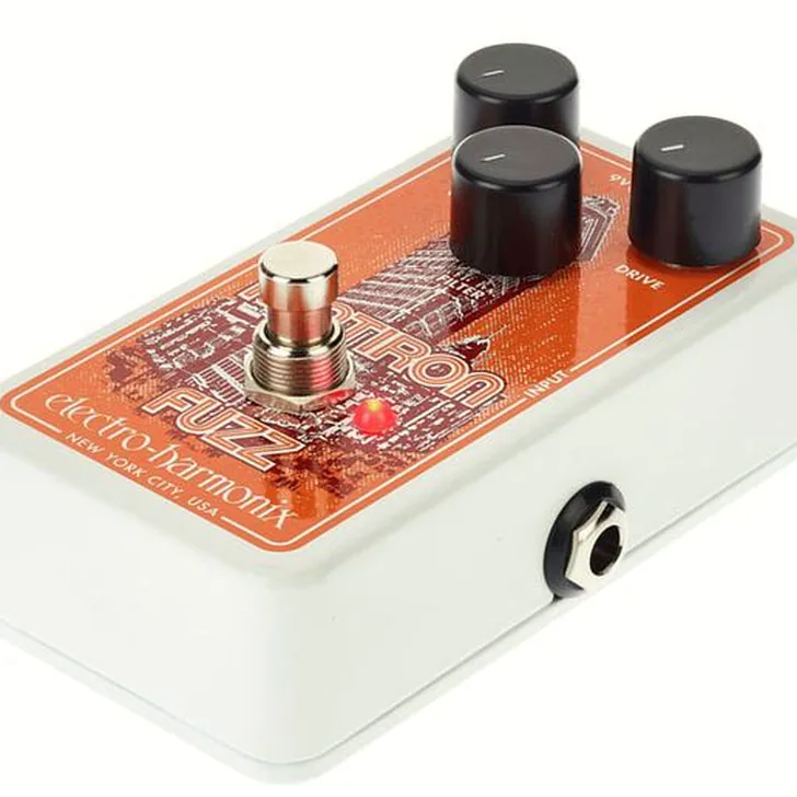 Electro Harmonix Flatiron Fuzz Review: Alles over dit gitaareffect