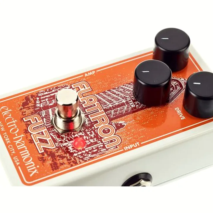Electro Harmonix Flatiron Fuzz Review: Alles over dit gitaareffect