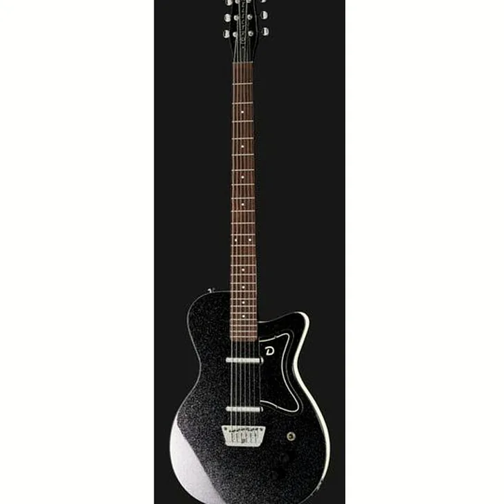 Elektrische gitaar review Danelectro 56 Baritone BMF 3+3