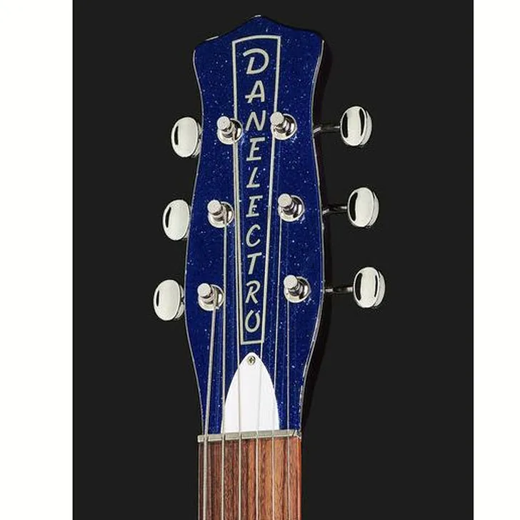 Elektrische gitaar review Danelectro 59M NOS+ Blue Metalflake 60th