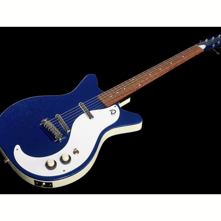 Elektrische gitaar review Danelectro 59M NOS+ Blue Metalflake 60th