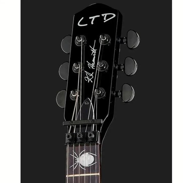 Elektrische gitaar review ESP LTD KH-3 Spider