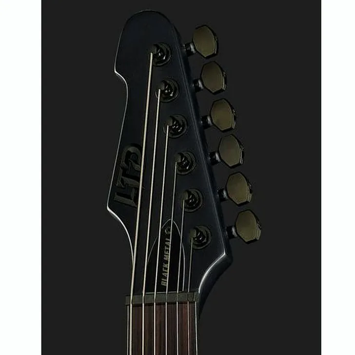 Elektrische gitaar review ESP LTD Phoenix Black Metal BLKS
