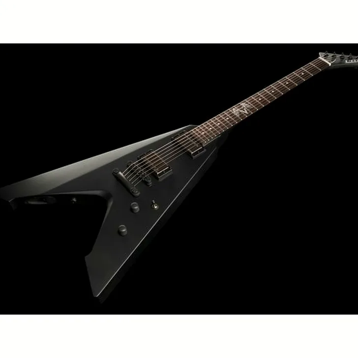 Elektrische gitaar review ESP LTD Vulture BLKS