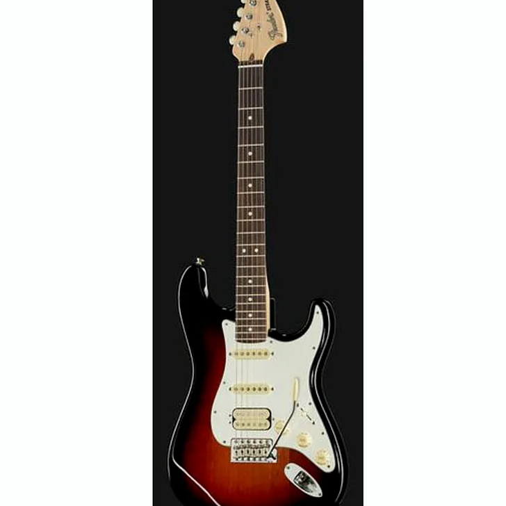 Elektrische gitaar review Fender AM Perf Strat HSS RW 3TSB