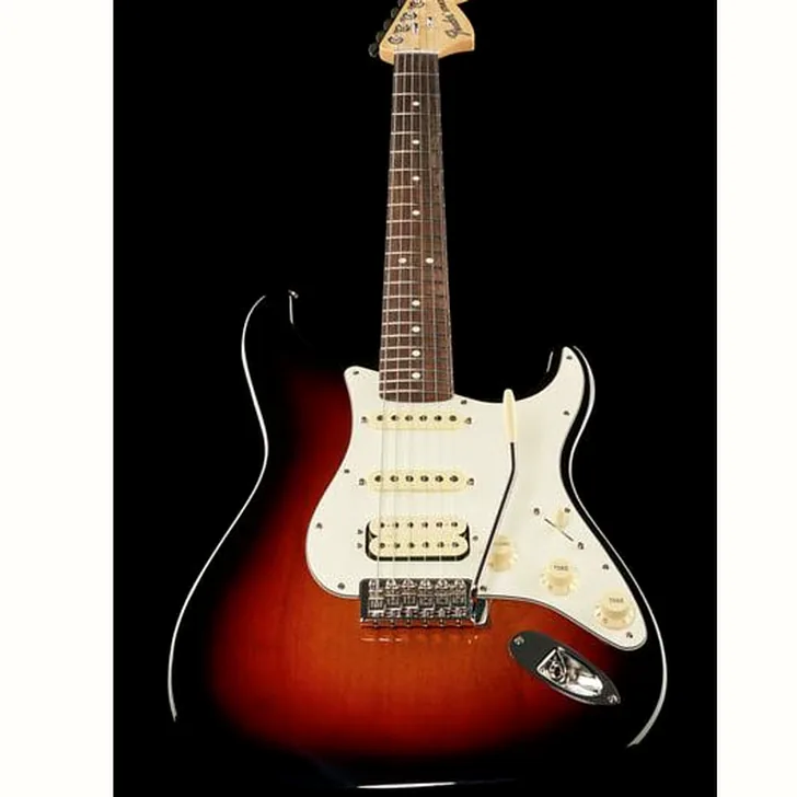 Elektrische gitaar review Fender AM Perf Strat HSS RW 3TSB