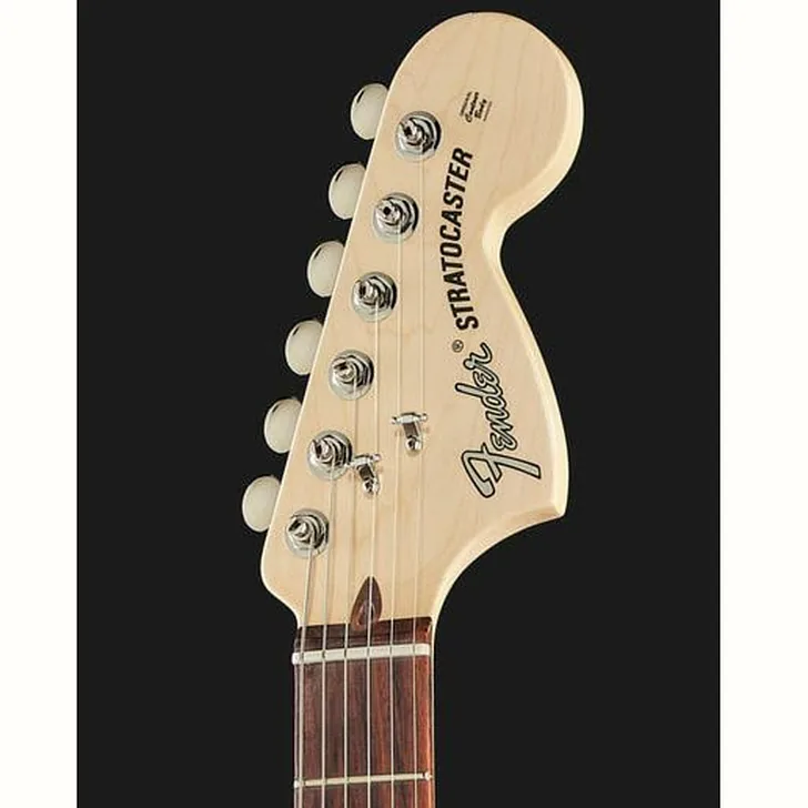 Elektrische gitaar review Fender AM Perf Strat HSS RW AUB
