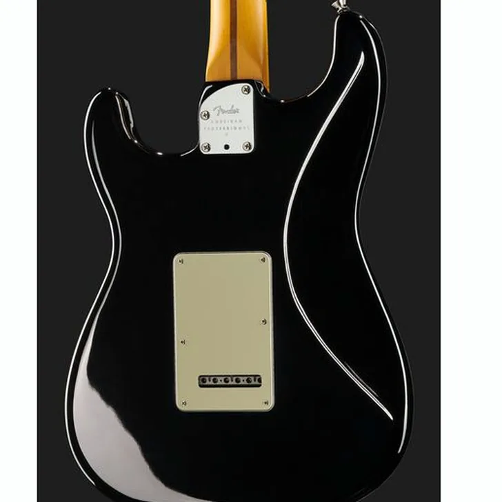 Elektrische gitaar review Fender AM Pro II Strat MN BLK