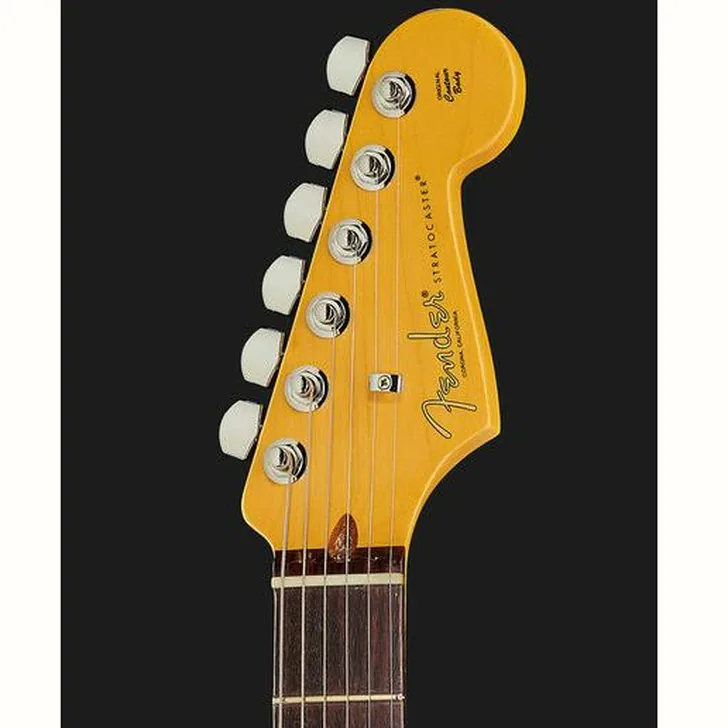 Elektrische gitaar review Fender AM Pro II Strat OWT