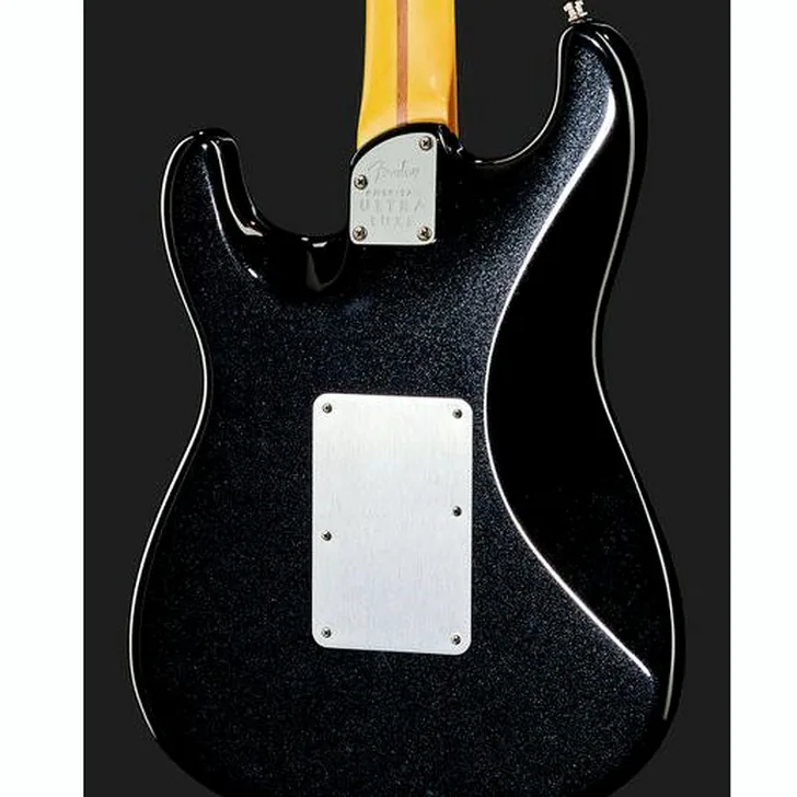 Elektrische gitaar review Fender AM Ultra Luxe Strat HSS FR MB