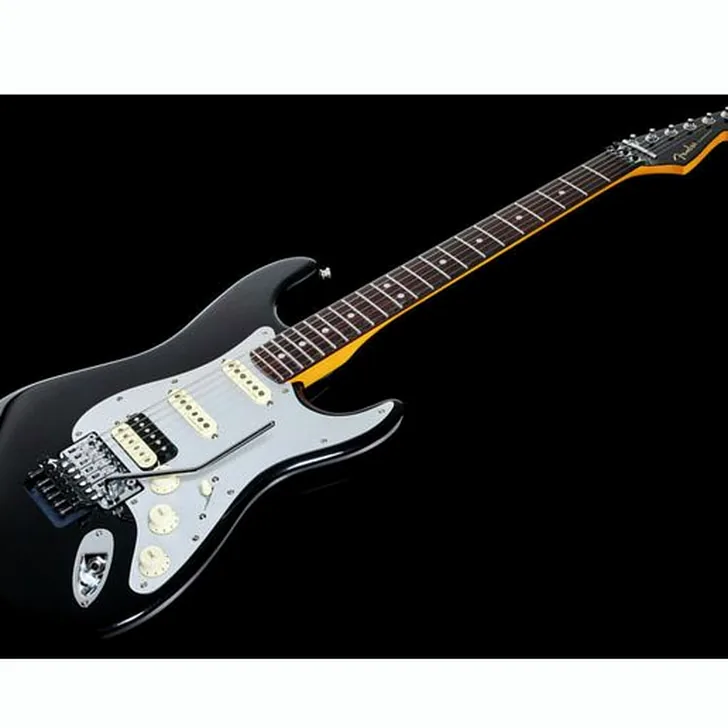 Elektrische gitaar review Fender AM Ultra Luxe Strat HSS FR MB