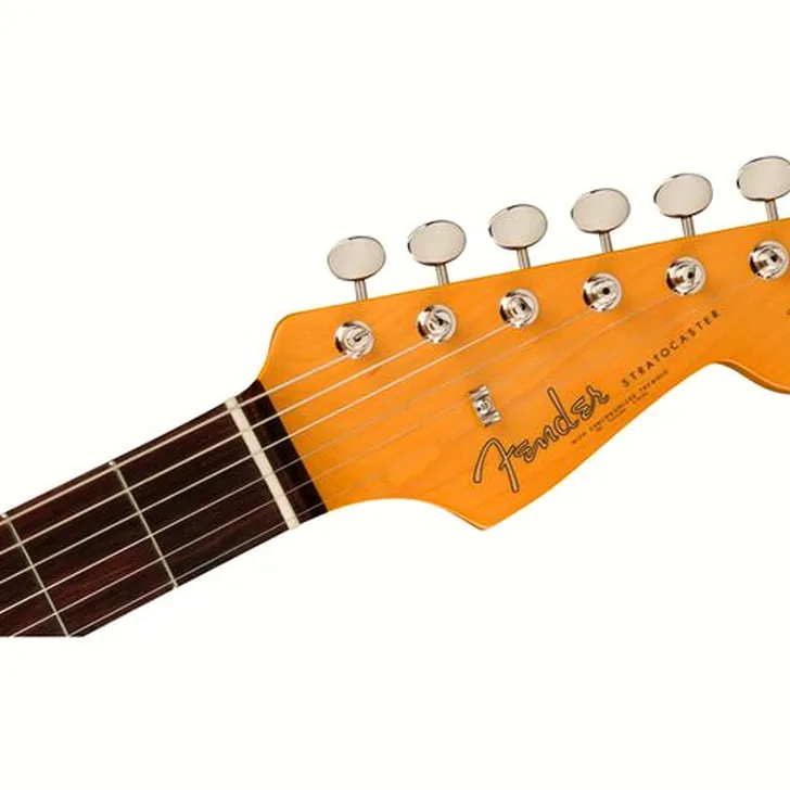 Elektrische gitaar review Fender AV II 61 STRAT RW OWT