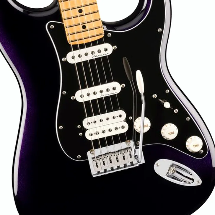 Elektrische gitaar review Fender Player II Mod Strat HSS MN DSK