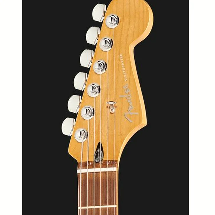 Elektrische gitaar review Fender Player Plus Strat HSS SVB
