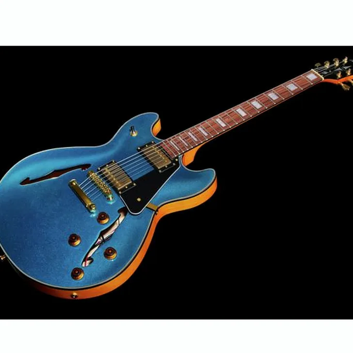 Elektrische gitaar review Harley Benton HB-35Plus Metallic Blue
