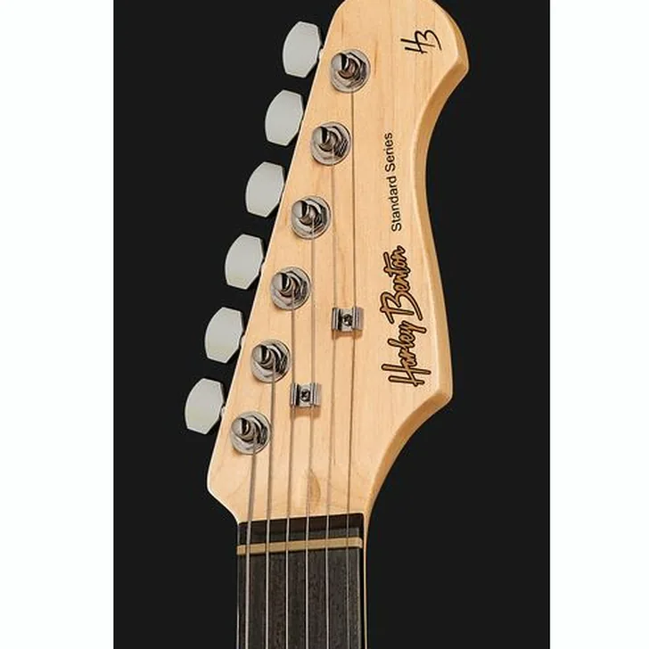 Elektrische gitaar review Harley Benton ST-20 WH Standard Series