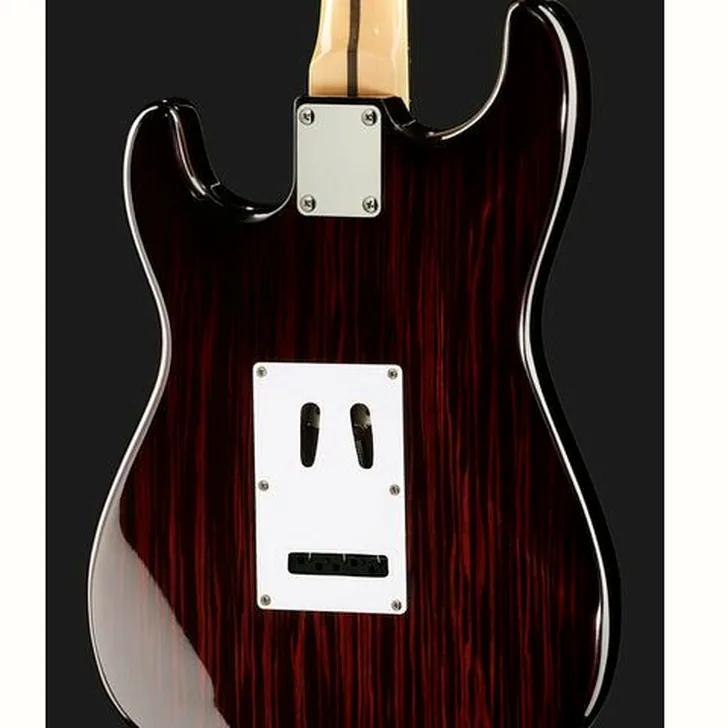 Elektrische gitaar review Harley Benton ST-70RW Deluxe Series