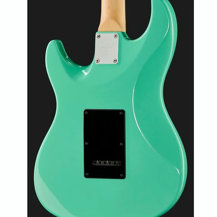Elektrische gitaar review Larry Carlton S3 SSS MG