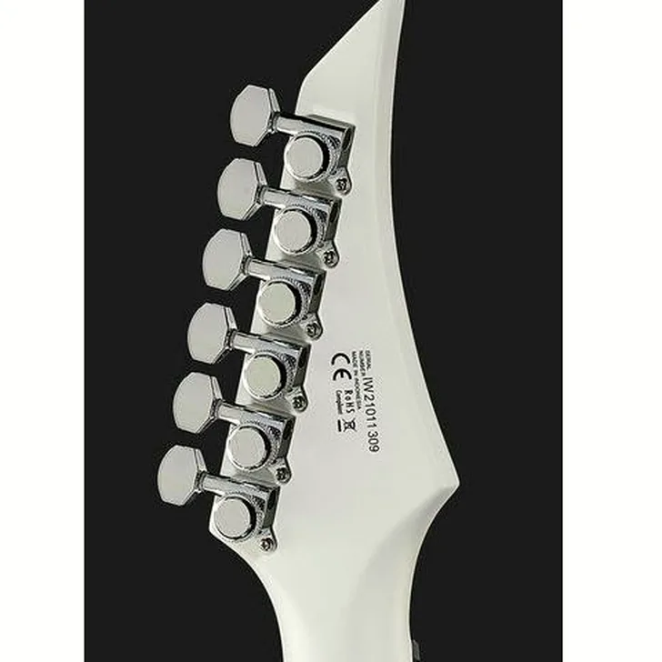 Elektrische gitaar review Solar Guitars A1.6Vinter Pearl White Matte