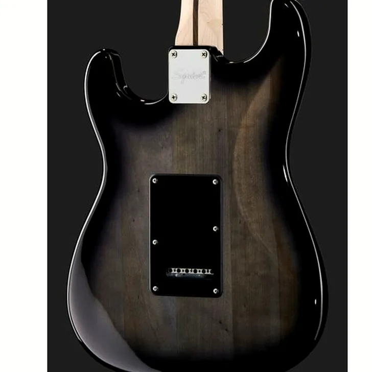 Elektrische gitaar review Squier Affinity Strat FM HSSBB