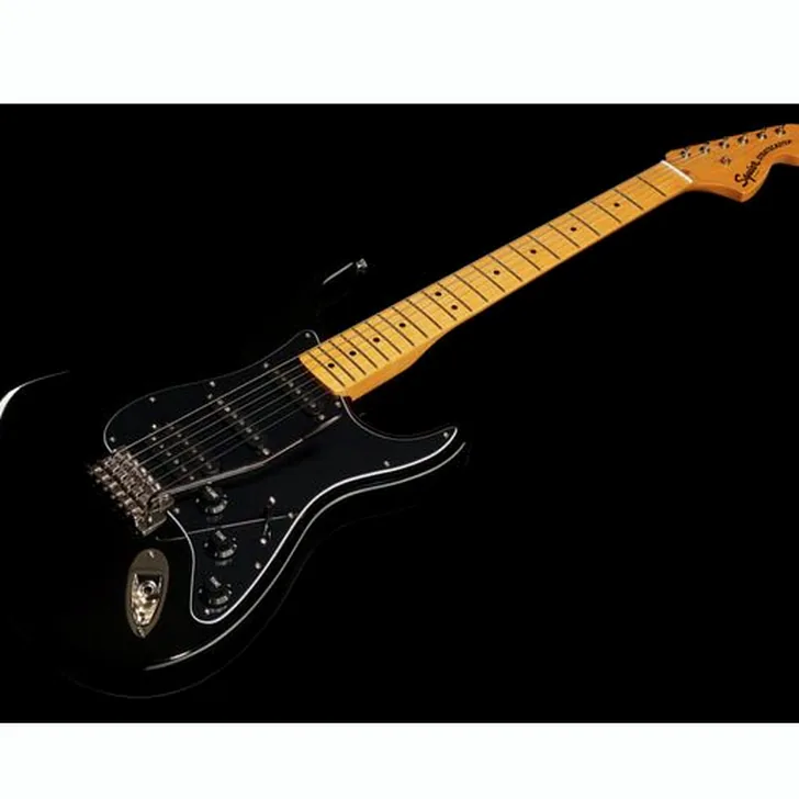 Elektrische gitaar review Squier CV 70s Strat HSS MN BLK