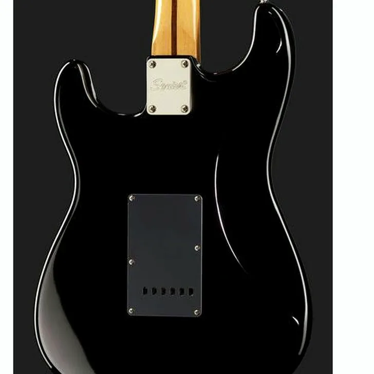 Elektrische gitaar review Squier CV 70s Strat HSS MN BLK