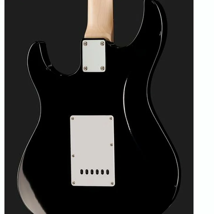 Elektrische gitaar review Yamaha Pacifica 112J BL