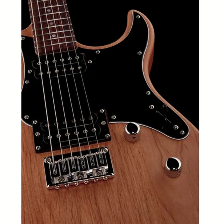 Elektrische gitaar review Yamaha Pacifica 120H YNS