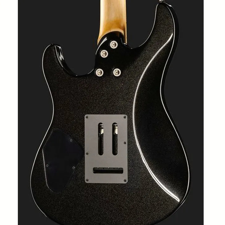 Elektrische gitaar review Yamaha Pacifica Professional BLK MF