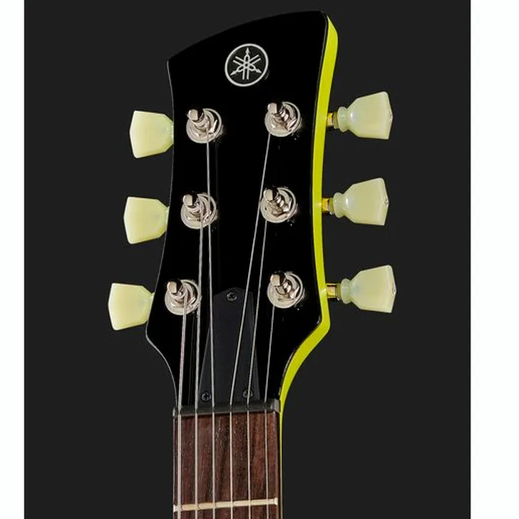 Elektrische gitaar review Yamaha Revstar RSE20 Neon Yellow