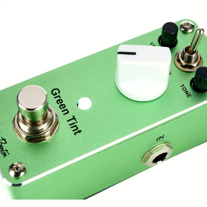Harley Benton MiniStomp Green Tint Review: Is dit het beste effectpedaal?