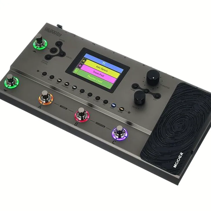 Hoe presteert de Mooer GE200 PRO in de studio? (Review)