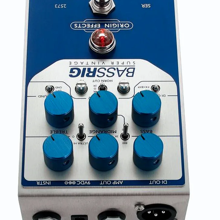 Hoe presteert de Origin Effects Bassrig Super Vintage in de studio? (Review)