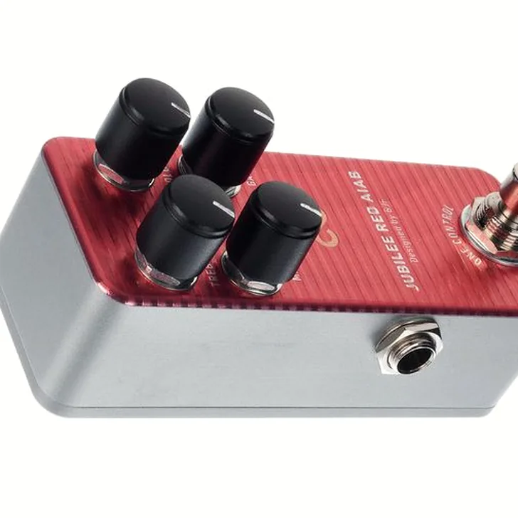 One Control Jubilee Red AIAB Effectpedaal Test: Hoe goed is hij echt?