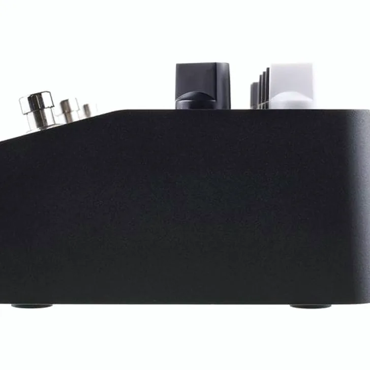 Two Notes ReVolt Bass Preamp Review: Is dit het beste effectpedaal?