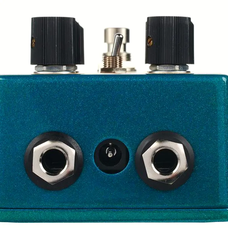 Uitgebreide EarthQuaker Devices Aurelius Tri-Voice Chorus Review: Het ultieme gitaarpedaal?