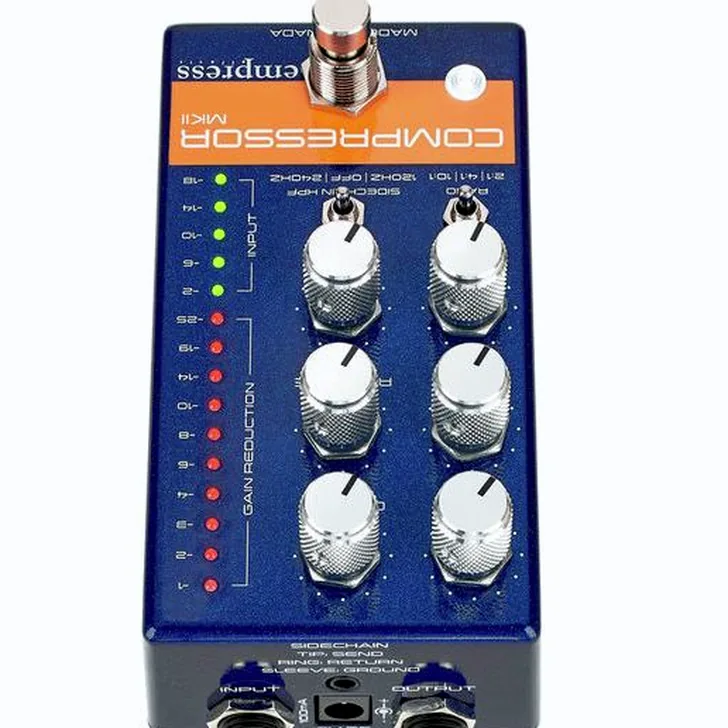 Waarom je de Empress Effects Compressor MKII Blue moet kopen (of juist niet)
